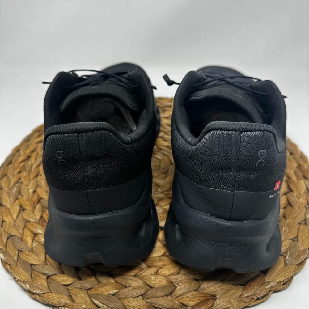 ON RUNNING Cloudtilt Running Shoes Eclipse Black … - image 7